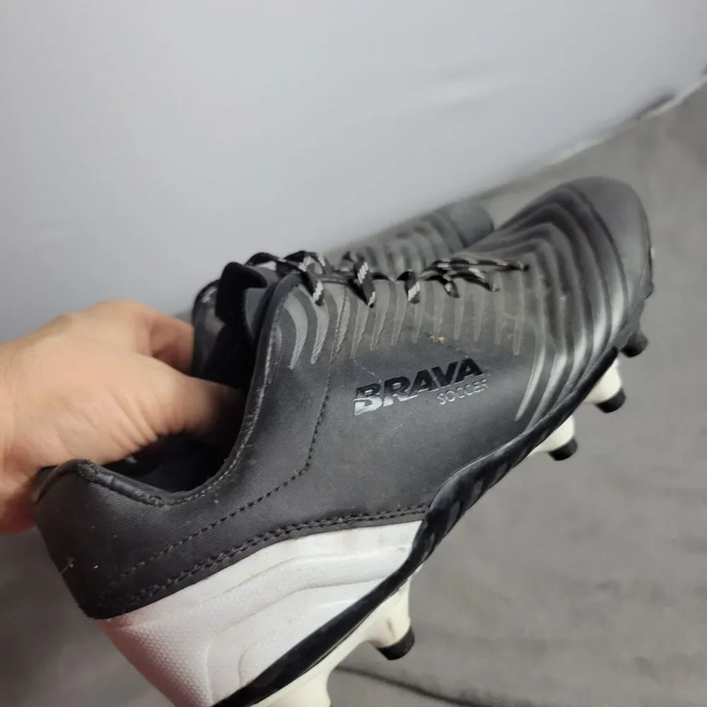Brava kick your